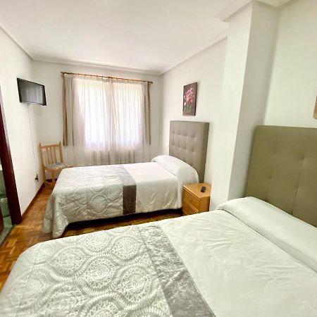 Garden Lodge Hostal Evencio Рібадавія Екстер'єр фото