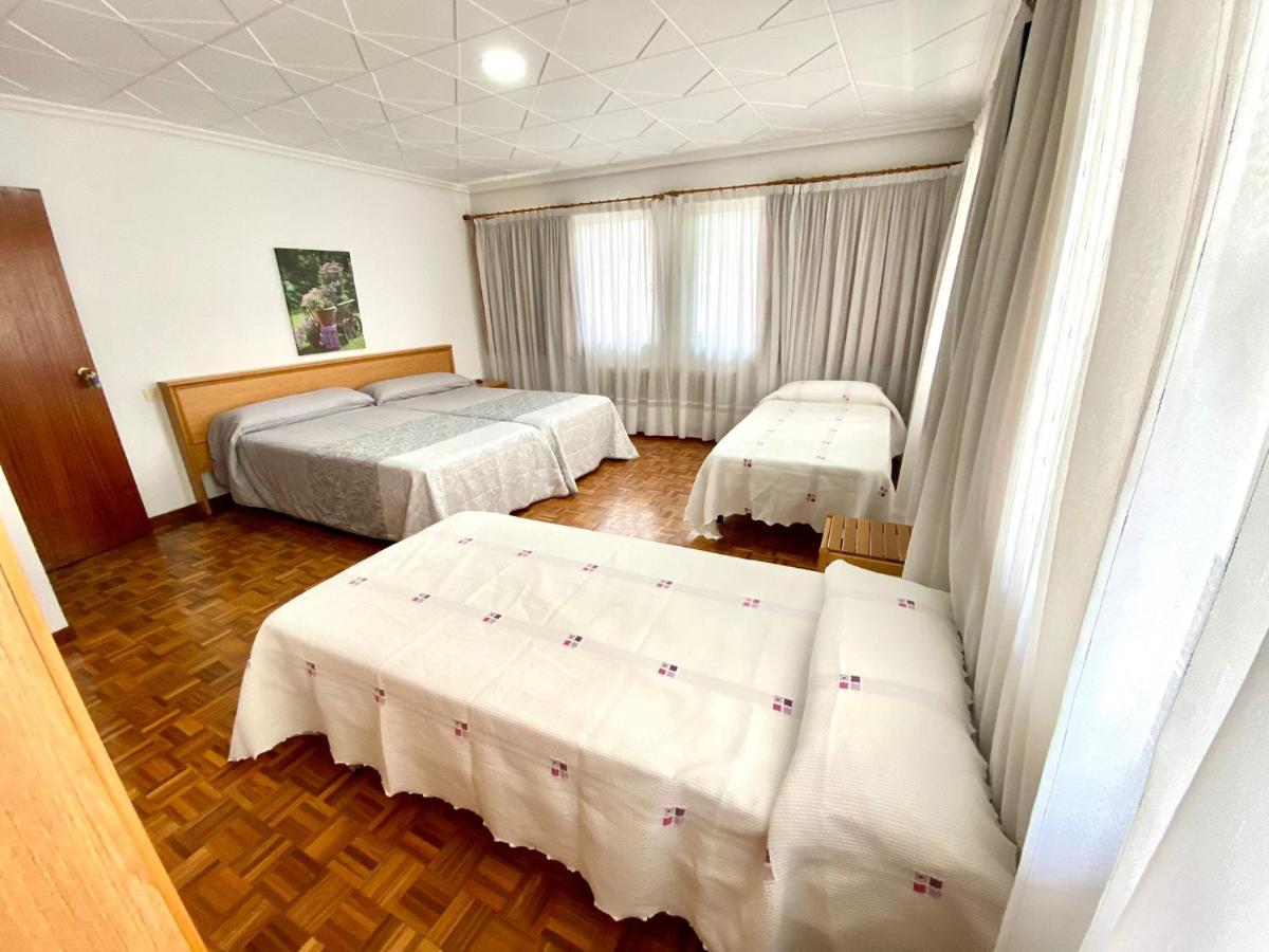 Garden Lodge Hostal Evencio Рібадавія Екстер'єр фото